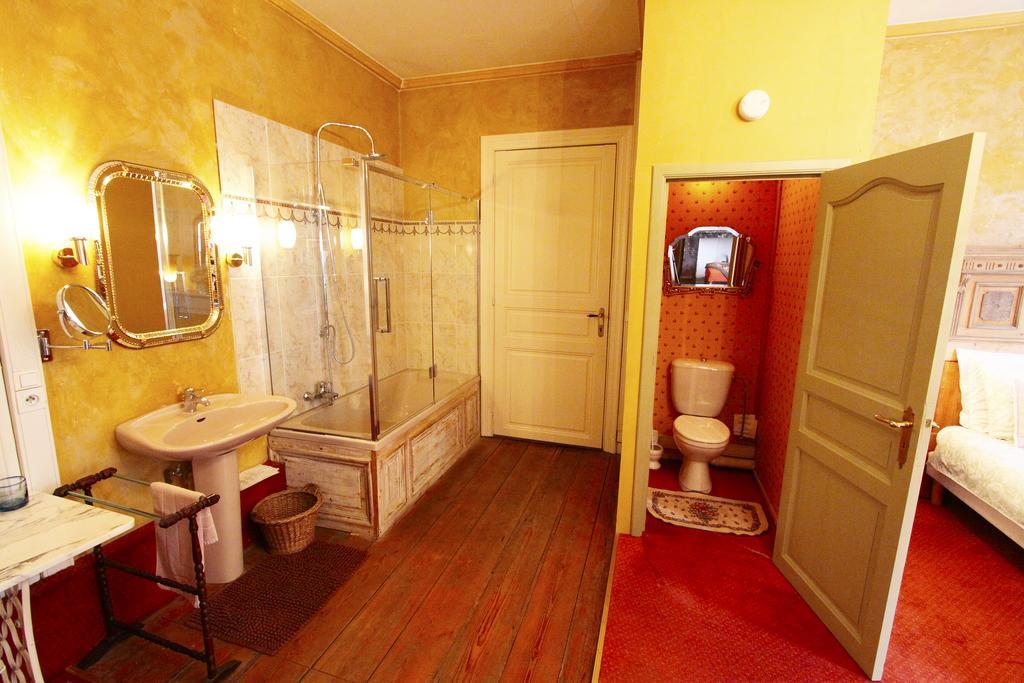 Home Fleuri Guesthouse Bruges Room photo